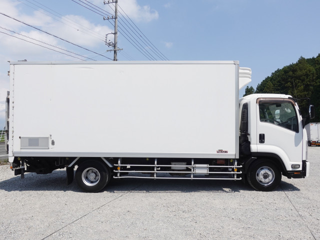 Isuzu forward 6studs large Freezer box_body SKG-FSR90T2(109467) 9枚目
