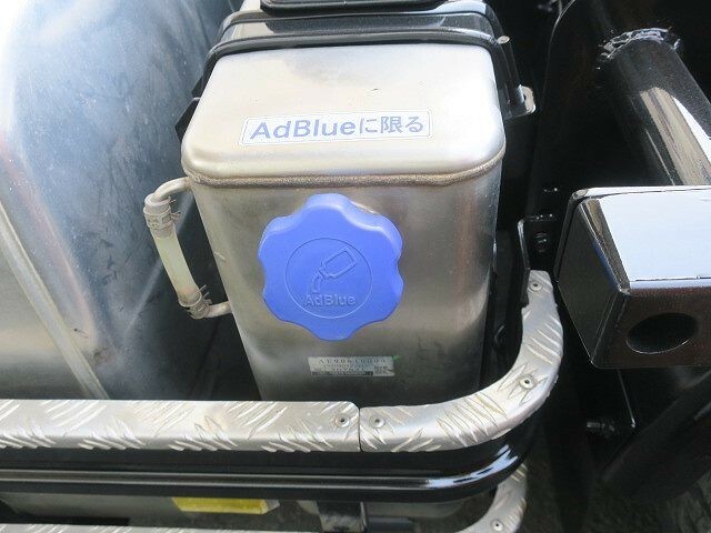 UDトラックス（日産） クオン 大型 トラクタ QPG-GK5XAB(29562) 10枚目