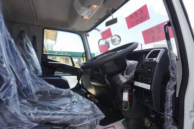 三菱ふそう ファイター 増トン 平ボディ（クレーン付） 2KG-FK62FZ(107812) 39枚目