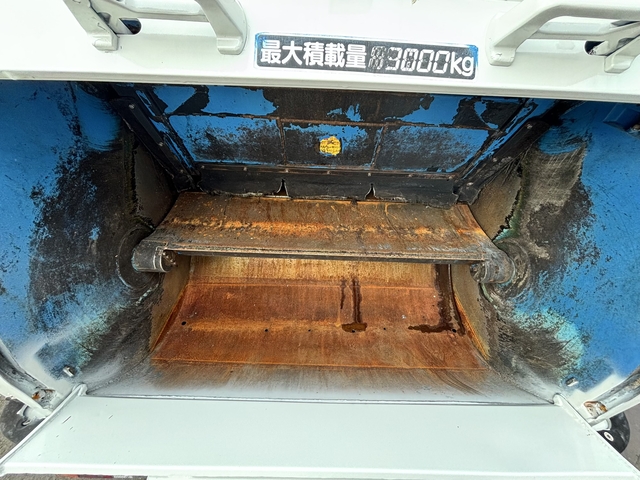 いすゞ エルフ 小型 塵芥車（回転式） TKG-NMR85N(107777) 15枚目