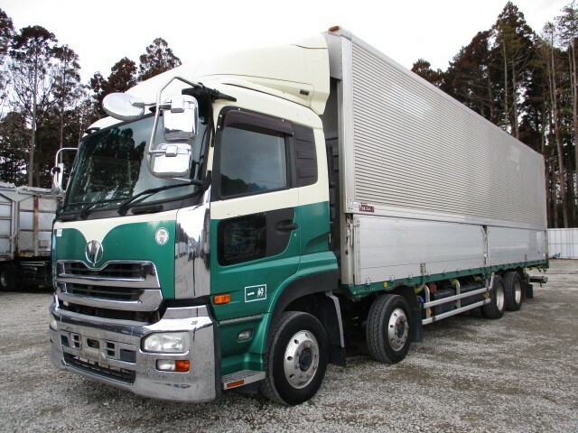 UDトラックス（日産） クオン 大型 ウィング PKG-CG4ZA(9264) 1枚目