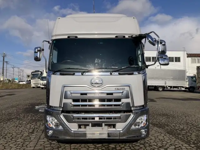 日産自動車 クオン 大型 トラクタ 2PG-GK5AAD(106701) 2枚目