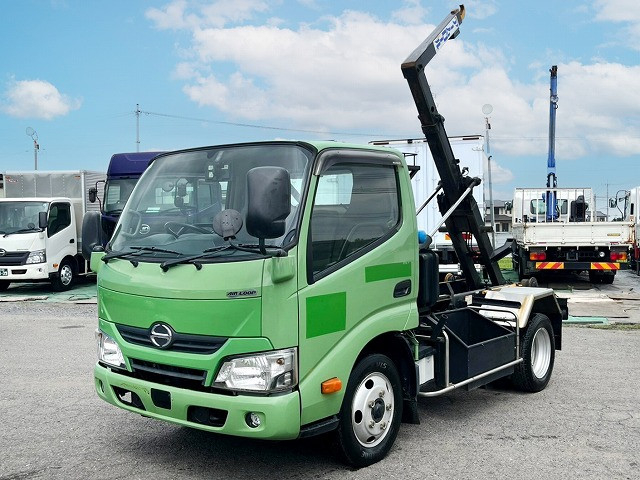 日野 デュトロ 小型 コンテナ専用車 TKG-XZU605M(111863) 1枚目