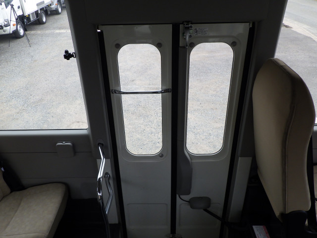 トヨタ コースター 中型 バス SKG-XZB60(110603) 22枚目