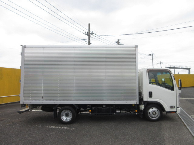いすゞ エルフ 小型 バン TRG-NLR85AN(111630) 6枚目