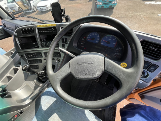 UDトラックス（日産） クオン 大型 Translation missing: ja.item.body_keijou_enum.body_keijou_carrier_other ADG-CG4ZA(94744) 32枚目