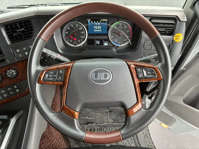 日産自動車 クオン 大型 トラクタ 2PG-GK5AAD(111415) 17枚目