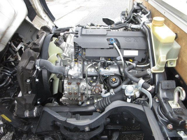 三菱ふそう キャンター 小型 平ボディ 2TG-FDA00(113481) 28枚目