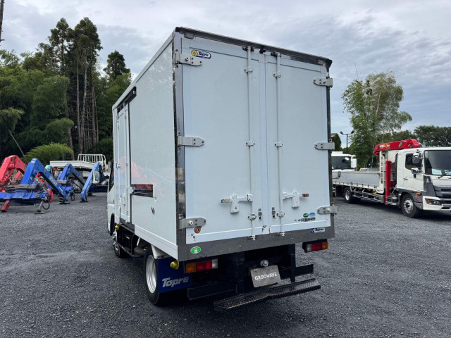 三菱ふそう キャンター 小型 冷蔵冷凍バン TPG-FBA50(113243) 6枚目