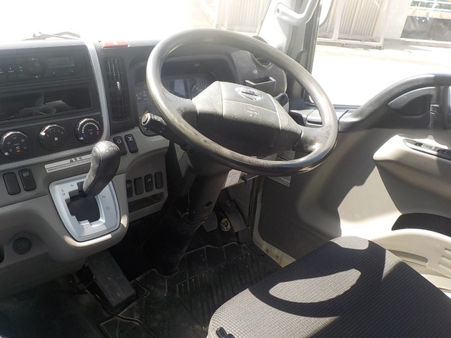 日産自動車 アトラス 中型 平ボディ TRG-FGB7W(43277) 6枚目