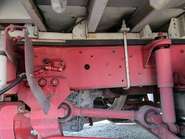 UDトラックス（日産） クオン 大型 ウィング LKG-CG5ZE(40972) 11枚目