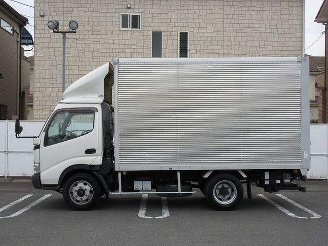 トヨタ トヨエース 小型 バン BDG-XZU404(11638) 6枚目