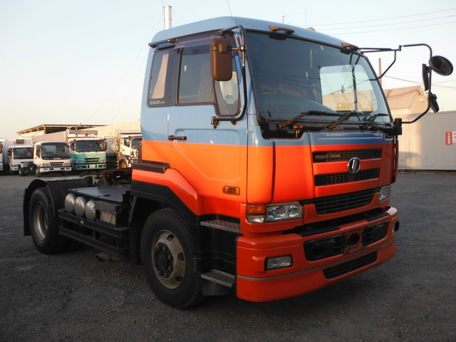 UDトラックス（日産） ビッグサム 大型 トラクタ KL-CK482BAT(1121) 3枚目