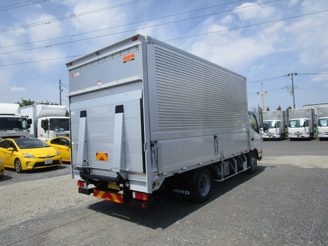 日野 デュトロ 小型 ウィング 2WG-XZU713M(113697) 8枚目