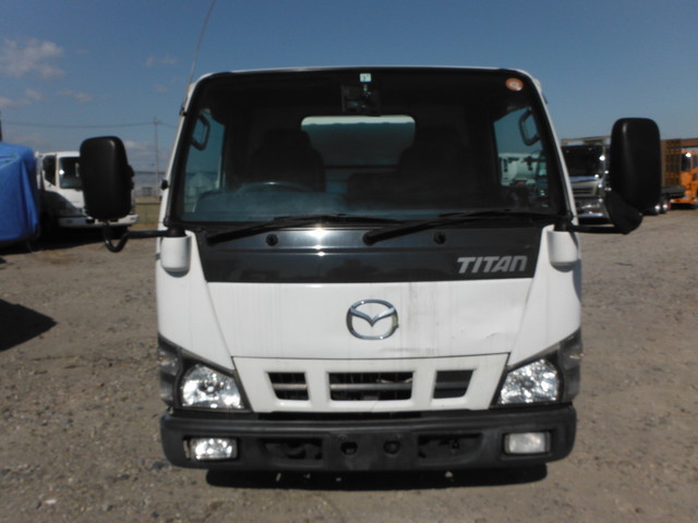 マツダ タイタン 小型 冷蔵冷凍バン KR-LHR69N(1310) 2枚目