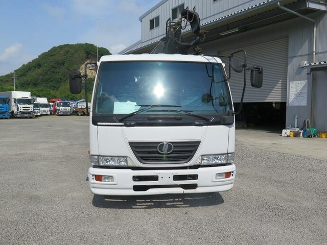 UDトラックス（日産） コンドル 中型 コンテナ専用車 PB-MK36A(11002) 2枚目