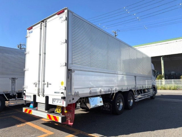 UDトラックス（日産） クオン 大型 ウィング 2PG-CD5CA(112941) 3枚目