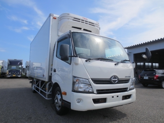 日野 デュトロ 小型 冷蔵冷凍バン TKG-XZU720M(11908) 2枚目