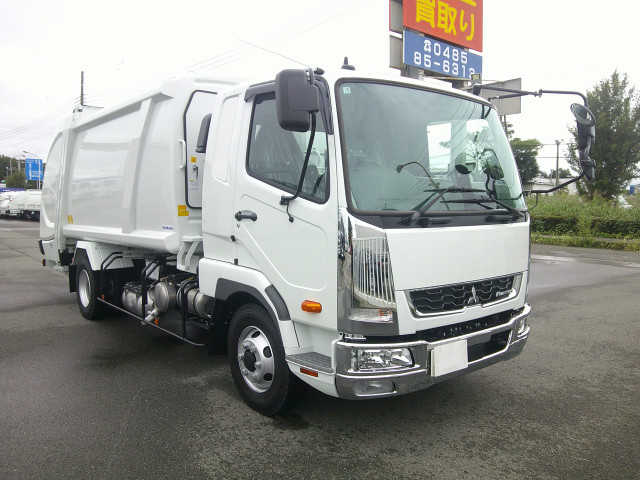 三菱ふそう ファイター 中型 塵芥車（プレス式） 2KG-FK62F(111851) 3枚目