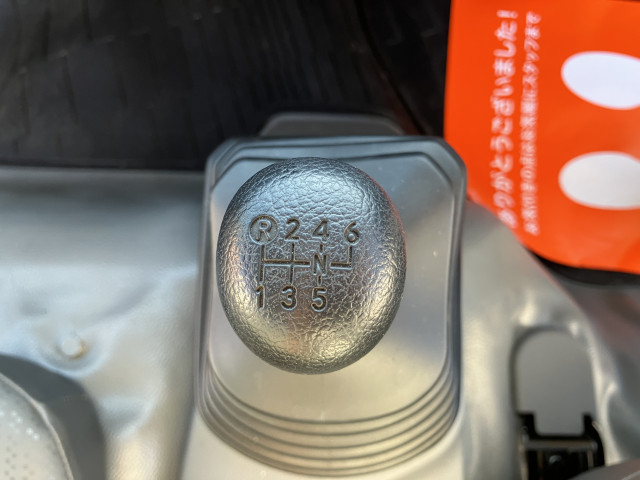 日野 デュトロ 小型 平ボディ 2RG-XZU710M(112657) 35枚目