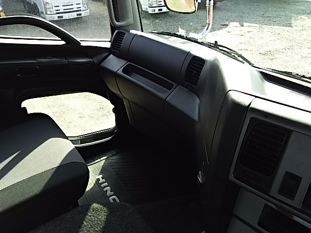 日野 プロフィア 大型 トラクタ QPG-SH1EDDG(8402) 39枚目
