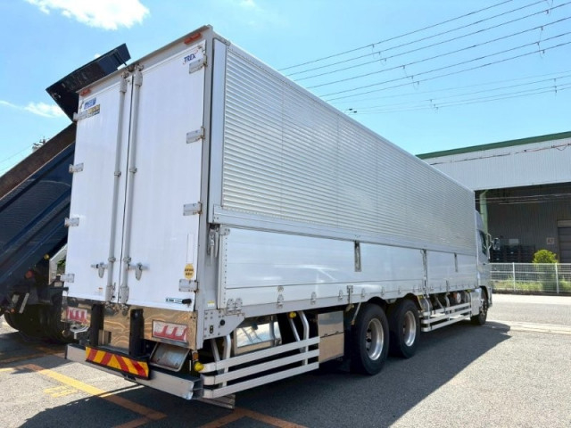 UDトラックス（日産） クオン 大型 ウィング 2PG-CD5CA(105955) 3枚目
