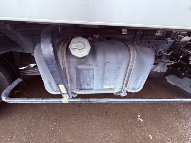 いすゞ エルフ 小型 バン TRG-NLR85AN(111377) 27枚目