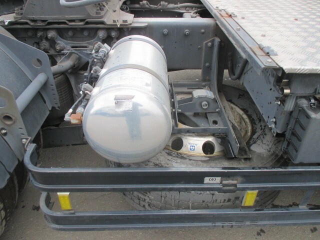 UDトラックス（日産） クオン 大型 トラクタ QKG-GK6XAD(7774) 21枚目