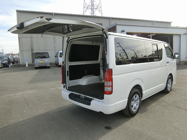 トヨタ レジアスエース 小型 バン QDF-KDH201V(79115) 11枚目