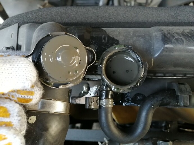いすゞ エルフ 小型 冷蔵冷凍バン KR-NKR81EAV(5668) 65枚目