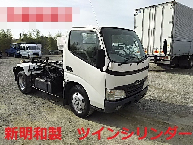 日野 デュトロ 小型 コンテナ専用車 PB-XZU304M(7638) 1枚目