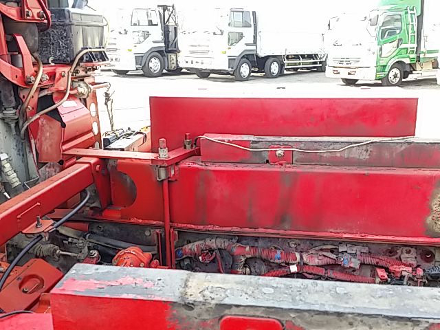 UDトラックス（日産） クオン 大型 土砂ダンプ ADG-CW4XL(9323) 24枚目