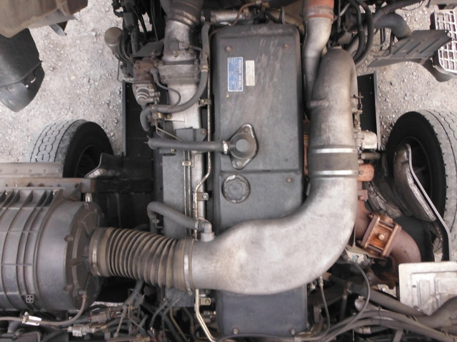 UDトラックス（日産） クオン 大型 ウィング KL-CG48L(2280) 26枚目