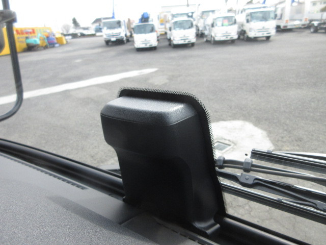 日野 レンジャー 増トン 平ボディ（クレーン付） 2DG-GK2ABA(107969) 19枚目