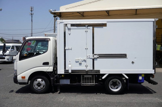 日野 デュトロ 小型 冷蔵冷凍バン XL12LSC-N(106626) 3枚目