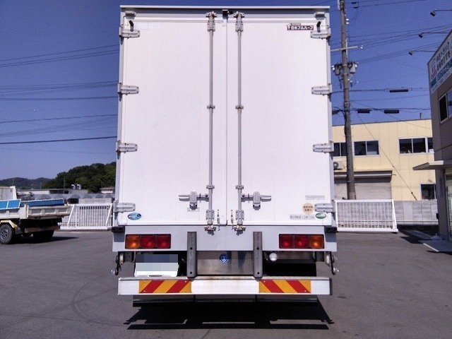 UDトラックス（日産） クオン 大型 ウィング LKG-CD5ZA(10963) 10枚目