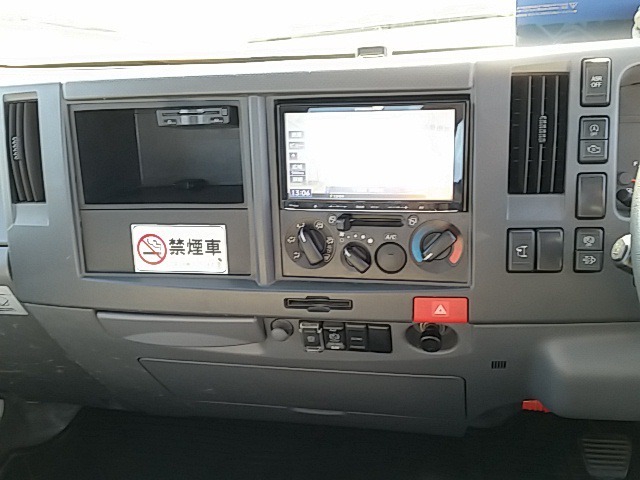 マツダ タイタン 小型 平ボディ TRG-LLR85AR(8201) 13枚目