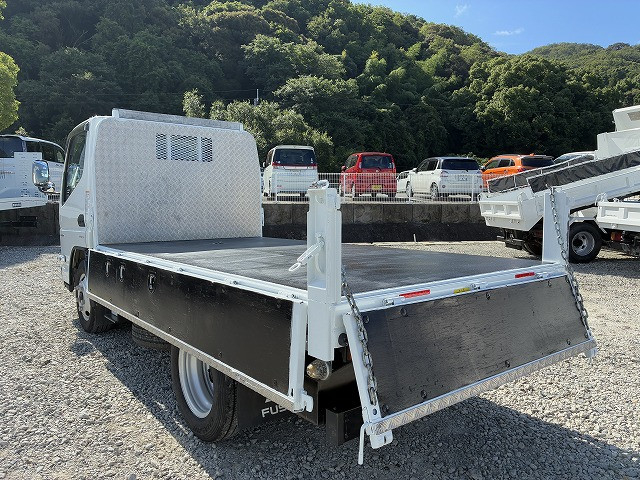 三菱ふそう キャンター 小型 平ボディ 2RG-FBAV0(107924) 13枚目