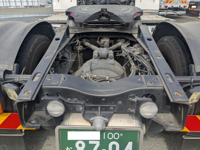 UDトラックス（日産） クオン 大型 トラクタ QKG-GK6XAB(112597) 8枚目