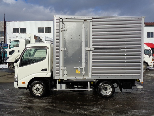 日野 デュトロ 小型 バン 2RG-XZU605M(37069) 7枚目