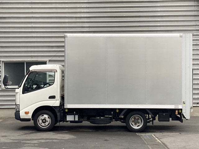 トヨタ トヨエース 小型 バン TPG-XZC645(105986) 2枚目