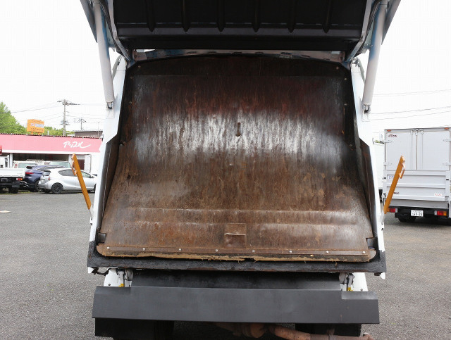 三菱ふそう キャンター 小型 塵芥車（プレス式） TKG-FEB90(109365) 31枚目