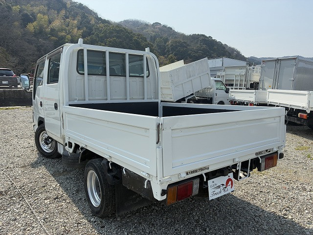 いすゞ エルフ 小型 Wキャブ PB-NKR81A(103262) 6枚目