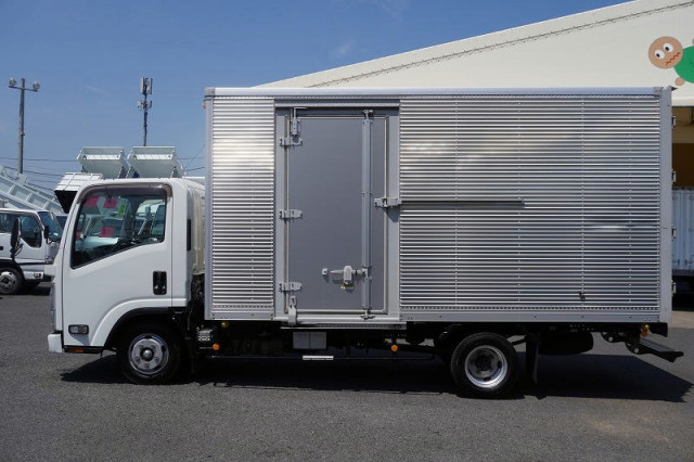 いすゞ エルフ 小型 バン TRG-NLR85AN(110935) 3枚目