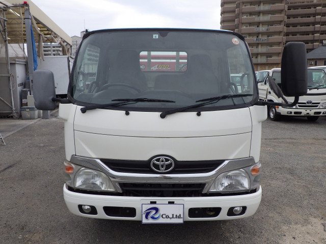 トヨタ ダイナ 小型 平ボディ（クレーン付） SKG-XZC605(103802) 4枚目