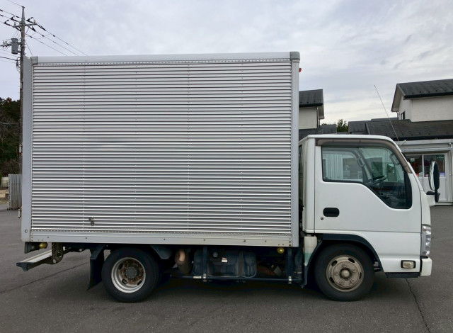 いすゞ エルフ 小型 バン TKG-NHR85AN(102970) 4枚目