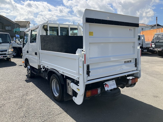 日野 デュトロ 小型 Wキャブ 2RG-XZU605M(109417) 6枚目