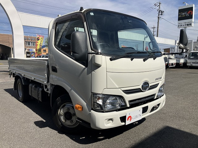 日野 デュトロ 小型 平ボディ TPG-XZU605M(113501) 3枚目