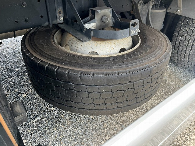 UDトラックス（日産） クオン 大型 ウィング QPG-CG5ZA(112156) 48枚目