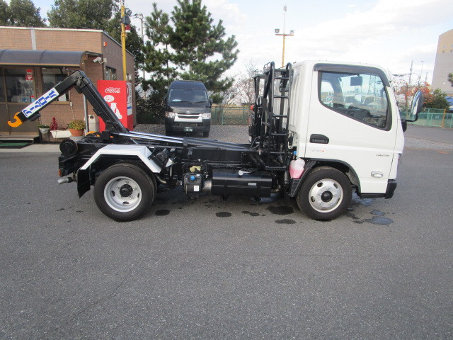 三菱ふそう キャンター 小型 コンテナ専用車 2RG-FBAV0(97404) 14枚目